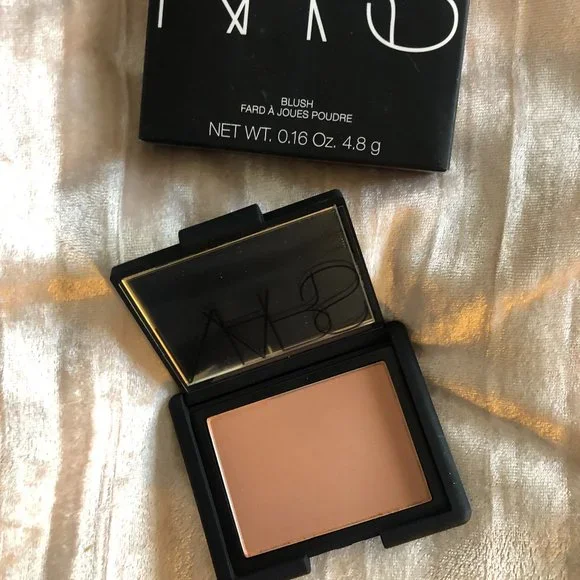 Nars Blush - Shade: Illicit - Picture 2 of 7